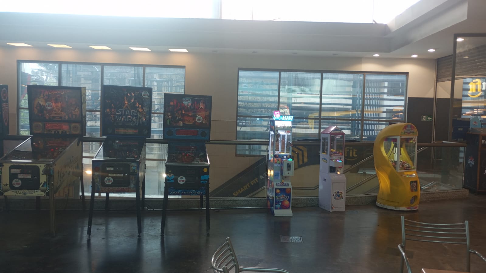 Instalaciones de bowling Japimax - Pistas Brunswick en Barrio Universitario, Santiago